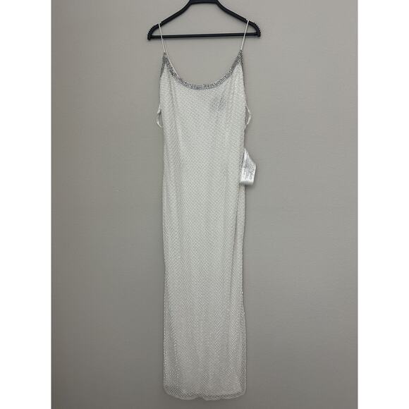 New MacDuggal White Beaded Sleeveless Textured 93551 WHT Dress Size 8 - Picture 1 of 12